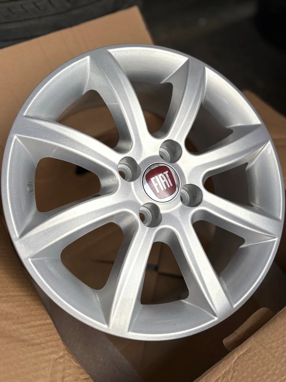Jogo de rodas r15 Fiat novas 4x98