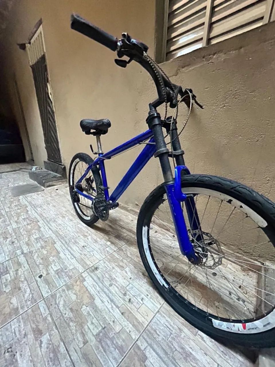 Bicicleta aro 26 com freio a disco