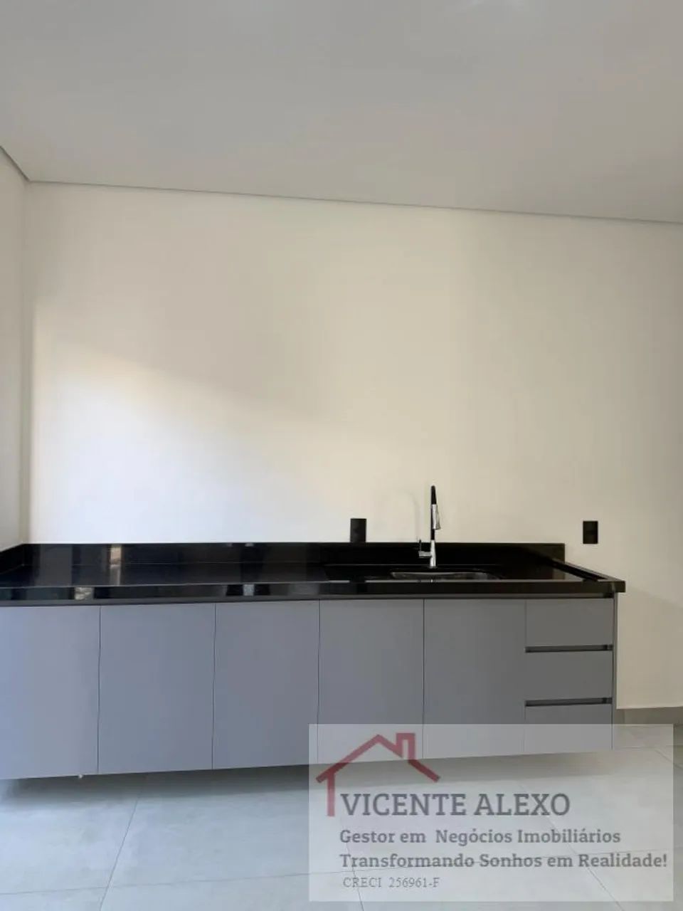 Mega Sobrado com piscina para locação no Residencial Vila Verde em Bragança Paulista SP - Foto 12