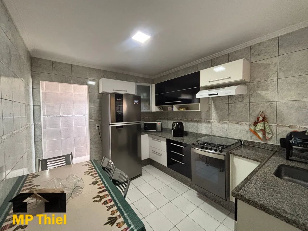 Apartamento em Pequeno condomínio no Centro de Nilópolis - Foto 4