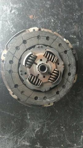 Kit de embreagem Astra Gls 1.8 99 usado - Foto 2