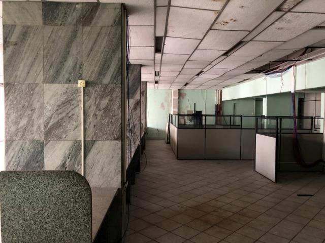 Lojão de 850m2 c/ Sobreloja e 2 Vagas no Ed. Marco, Centro - Direto com Proprietário - Foto 6