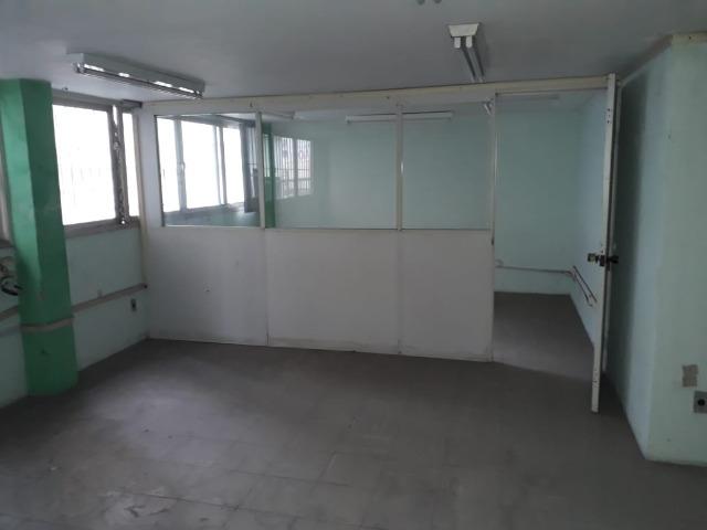 Lojão de 850m2 c/ Sobreloja e 2 Vagas no Ed. Marco, Centro - Direto com Proprietário - Foto 18