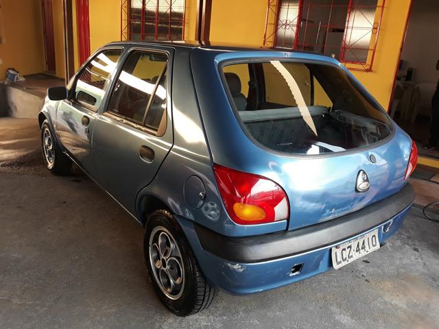 Fiesta 1.0 Zetec Ano 2000 Completo IPVA PAGO - Foto 4