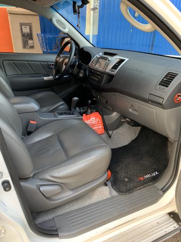 Hilux 2014 srv 3.0 4x4 automática - Foto 5