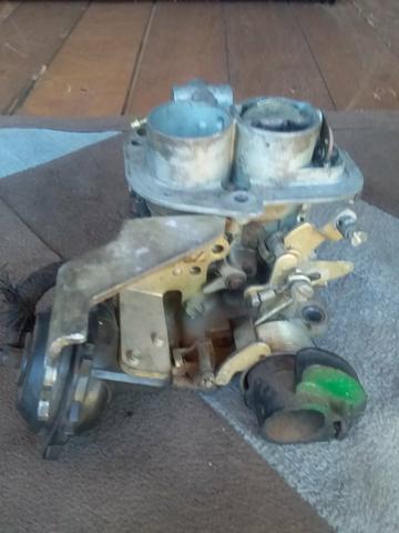 Vende-se um carburador do moto 1.6 CHT