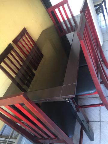 Vendo mesa de Vidro 6 cadeiras - Foto 2