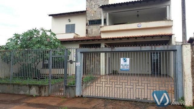 Sobrado com 5 dormitórios no Jd. Maria Lúcia para venda - Londrina/PR