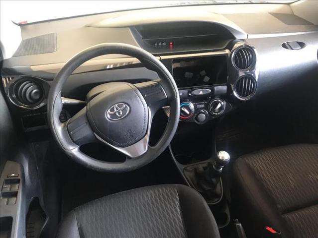 Toyota Etios 1.3 x 16v - Foto 4