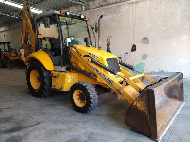 Retroescavadeira New Holland Lb90 4x2 Ano 1010 - Foto 2