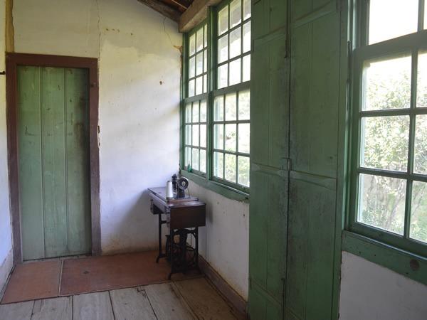 Lindo Sítio com Casa Centenária - Foto 5
