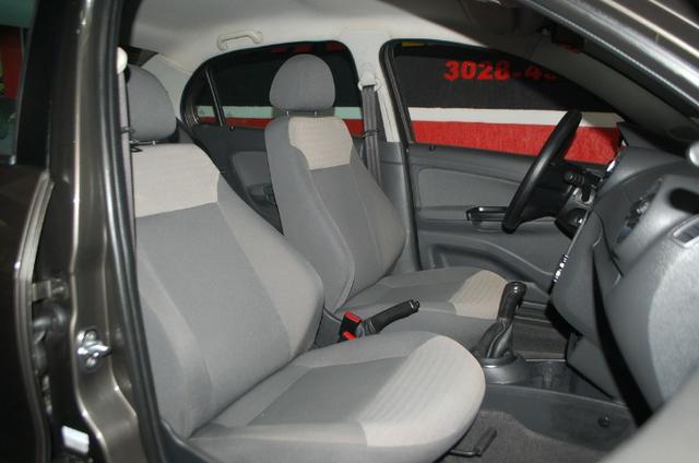 Voyage 1.0 G5 2010! Direção Hidráulica! R$ 22.500,00! - Foto 9
