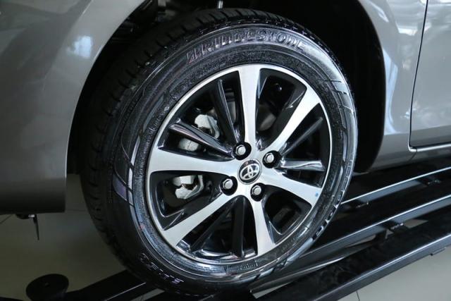 TOYOTA YARIS HATCH XLS AT 19/20 - Foto 19