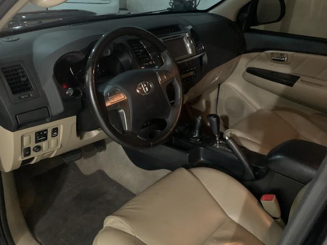 Hilux SW4 2014 automática 7 passageiros - Foto 3