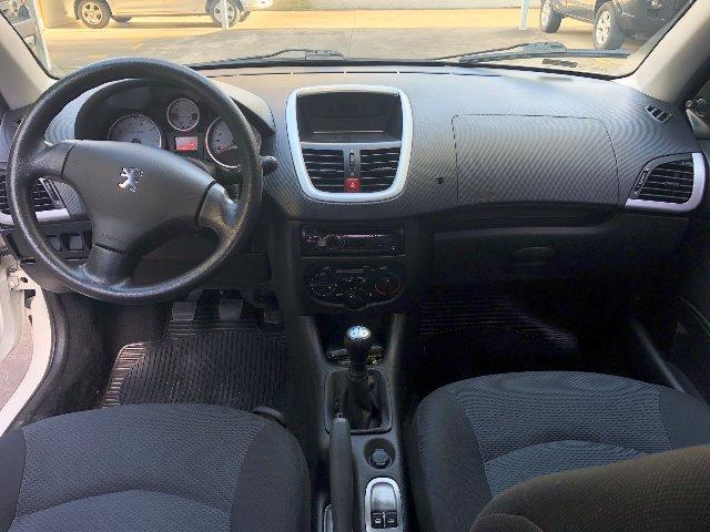 Peugeot 207 Active 1.4 Hatch 2014 - Foto 5