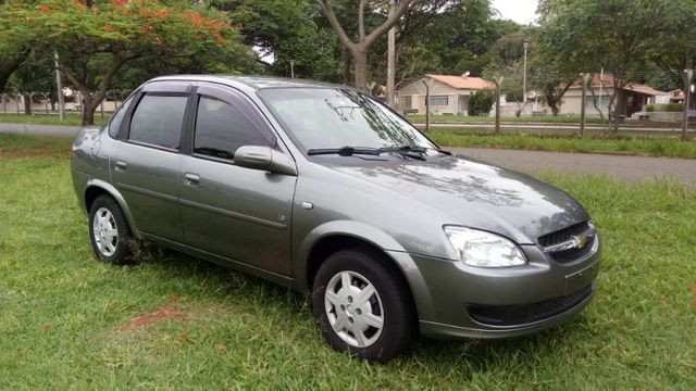 Chevrolet Classic LS 1.0 Flex 8v 2012