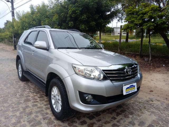 HILUX SW4 2014/2015 2.7 SR 4X2 16V FLEX 4P AUTOMÁTICO