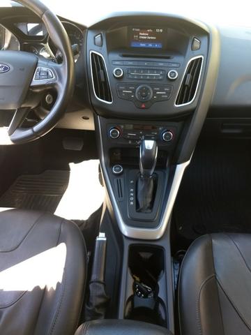 Ford Focus Fastback SE/PLUS 2.0 Automático 2016/2016 - Foto 2