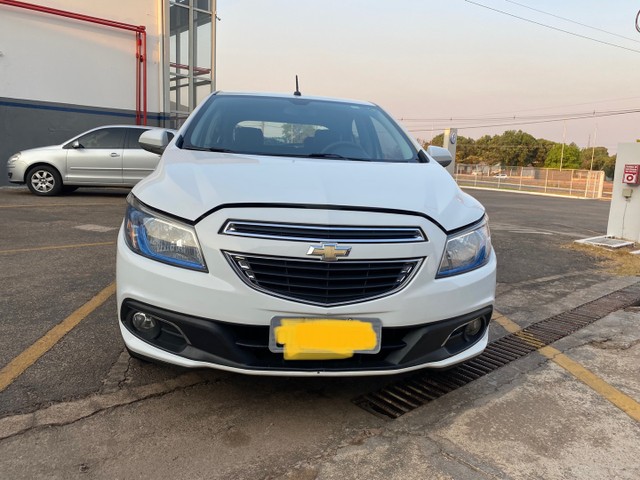 ONIX 1.4 LTZ 2015 CARRO EXTRA
