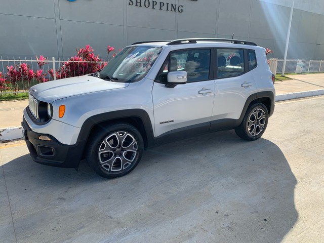 VENDO UM LINDO JEEP RENEGADE ANO 16.16 VERSÃO LONGITUDE FLEX