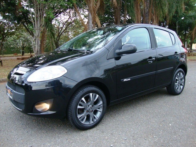 PALIO ATTRACTIVE 1.4 2014 COMPLETO