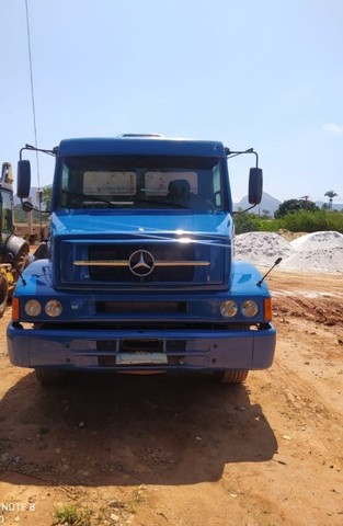 VENDO CAMINHÃO MERCEDES BENZ ANO 2008