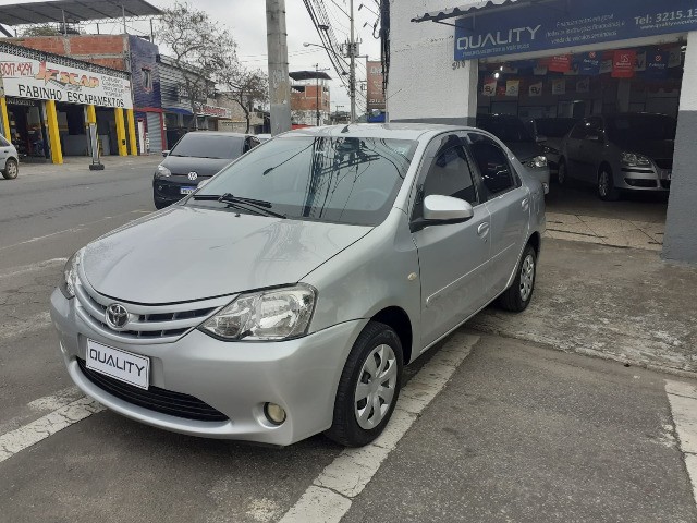 TOYOTA ETIOS SEDAN XS 2015 MANUAL