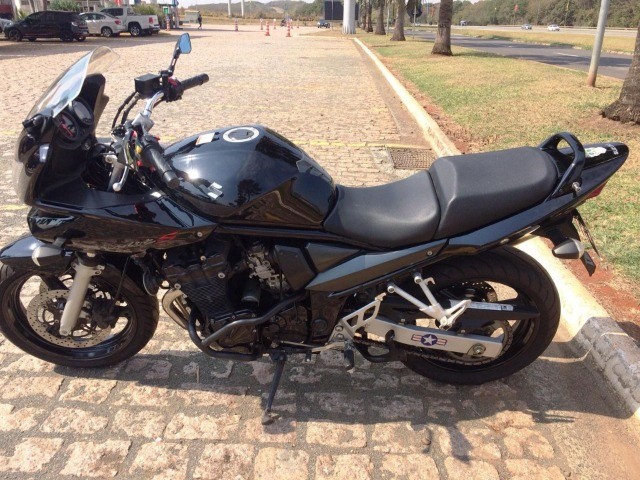SUZUKI BANDIT 650S