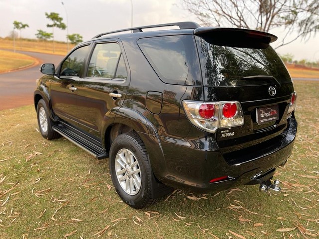 TOYOTA HILUX SW4 SR 2.7 FLEX 2013