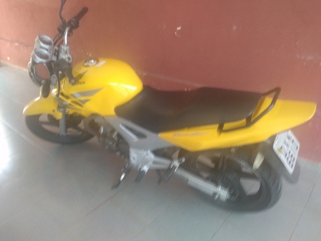 CBX 250 TWISTER TROCO POR BIS
