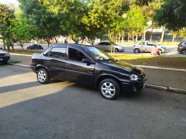 CORSA SEDAN LIFE 2005