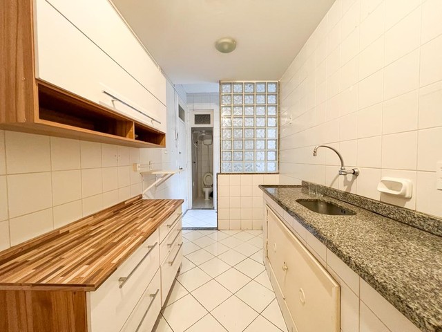 Apartamento para aluguel tem 78 metros quadrados com 2 quartos em Leblon - Rio de Janeiro  - Foto 9