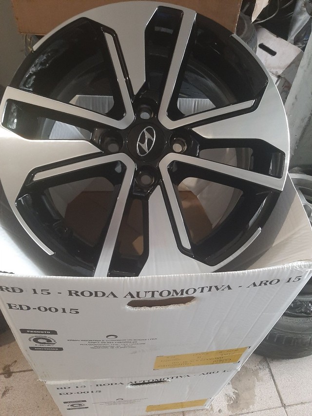 Roda aro 15 hyundai hb20 diamantada com preto krmai