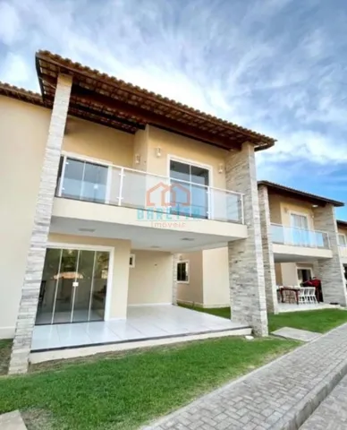 Casa de Praia com 5 Suítes em Condomínio para Venda!