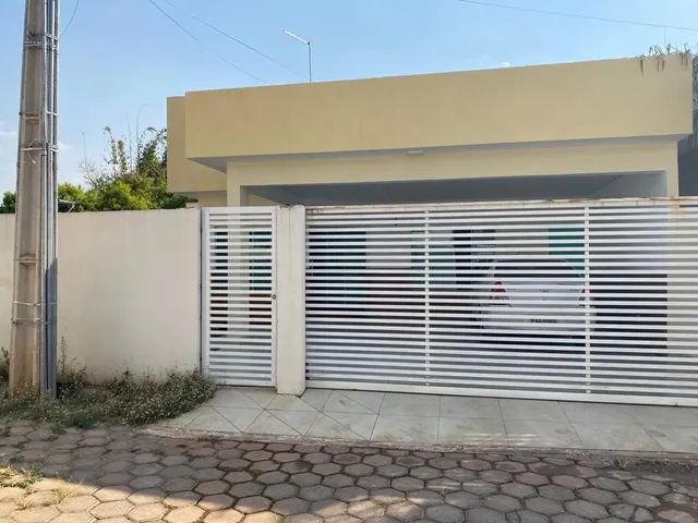 Casas com acesso 24 horas à venda em Setor Habitacional Vicente