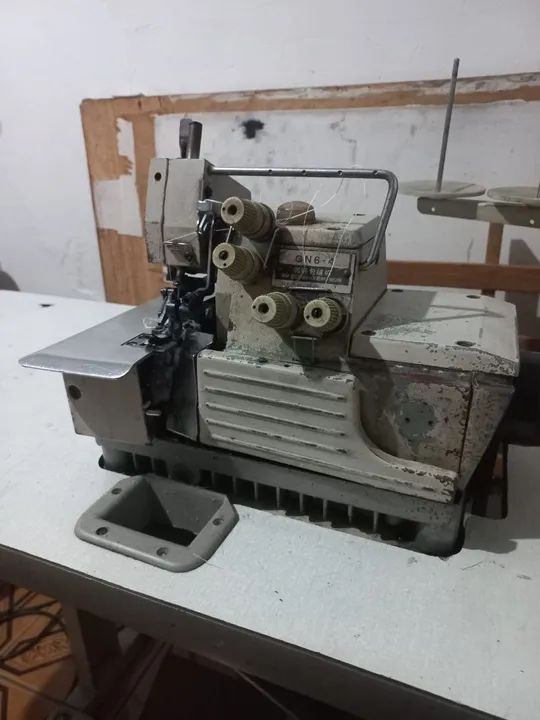 Máquina de overloque  - Foto 3