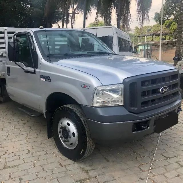 Ford F4000 4x4 carroceria ano 2015