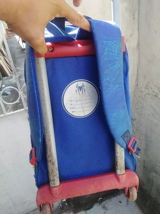 Mochila de rodinhas homem aranha  - Foto 6