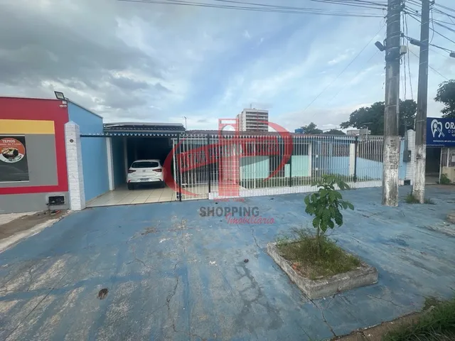 Casa a venda com 4 dormitórios sendo 3 suítes centro de Macapá
