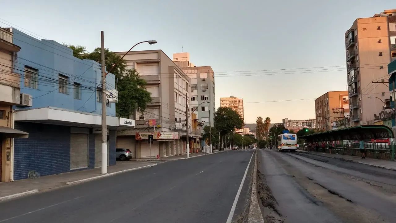 Loja Comercial para Alugar com 550m² no bairro Farroupilha . Excelente localização! Área ú - Foto 12