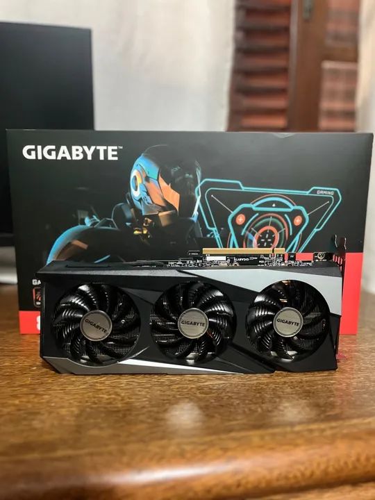 Placa de Vídeo RX 7600 GAMING OC 8G AMD