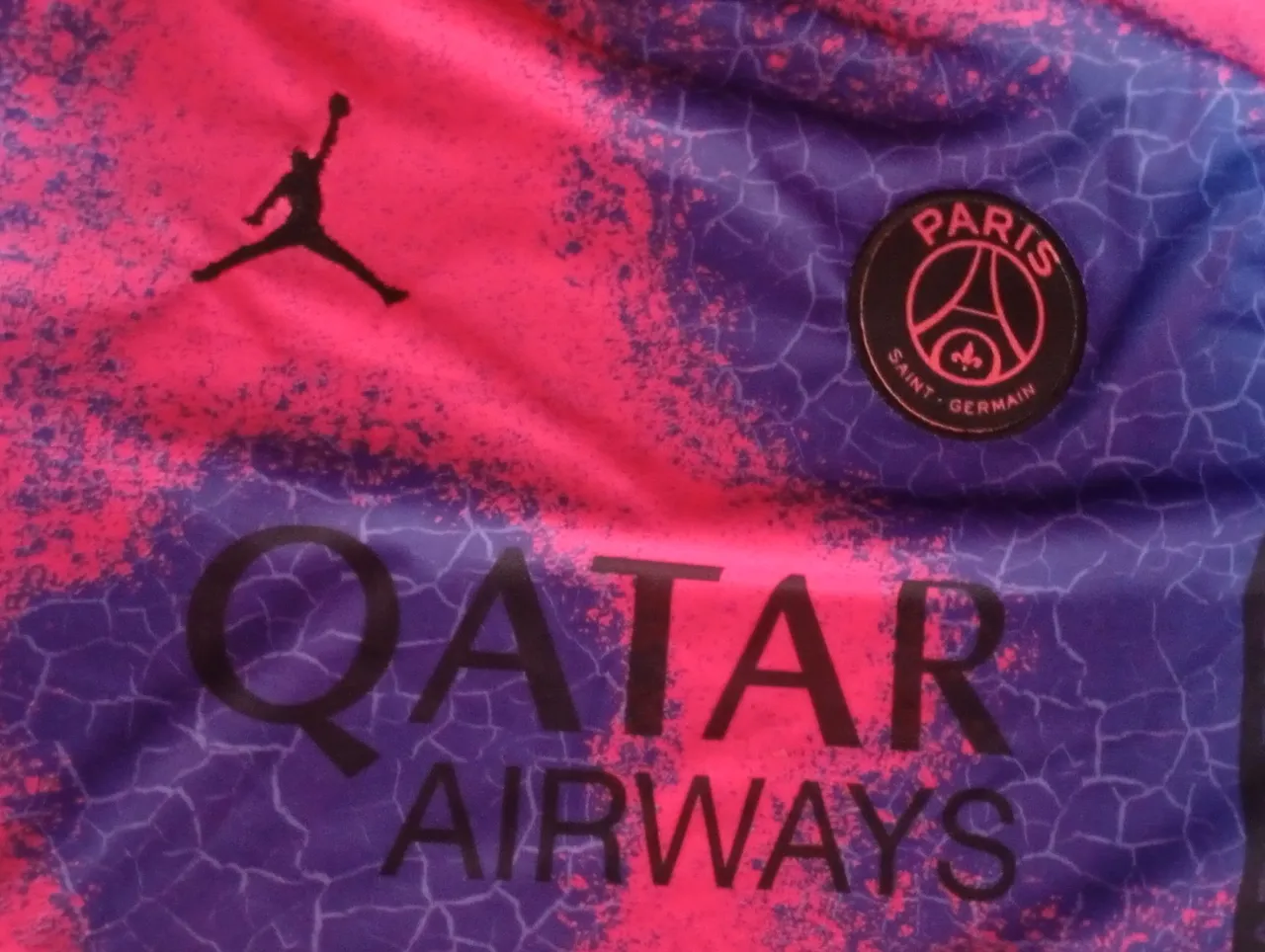 Camisa De Time Paris Saint German 20/21 rosa e roxa, so tenho tamanho GG