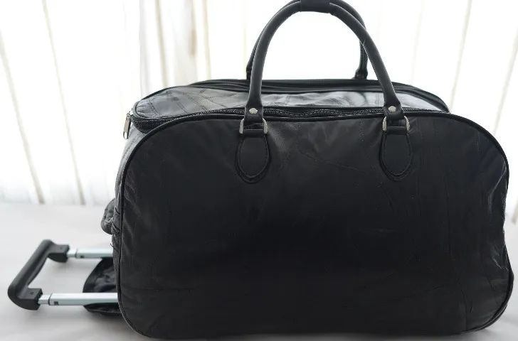 Mala / Sacola de Viagem tipo MontBlanc em couro sintético, sem uso - Foto 3