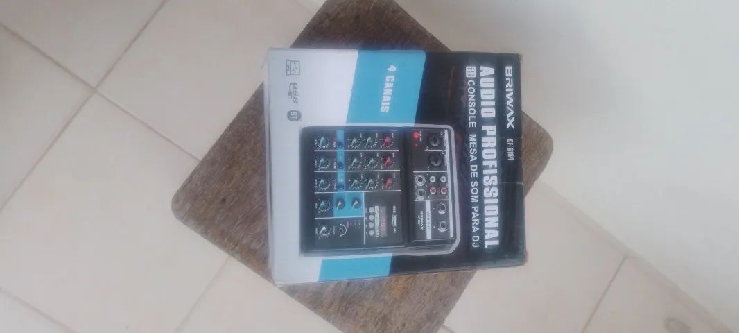 Mesa de som Briwax 4 canais - Foto 2