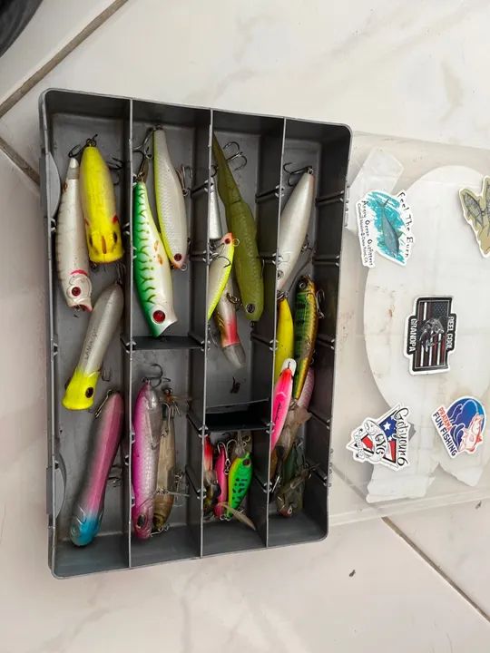 Caixa de Iscas para Pesca e iscas - Foto 2