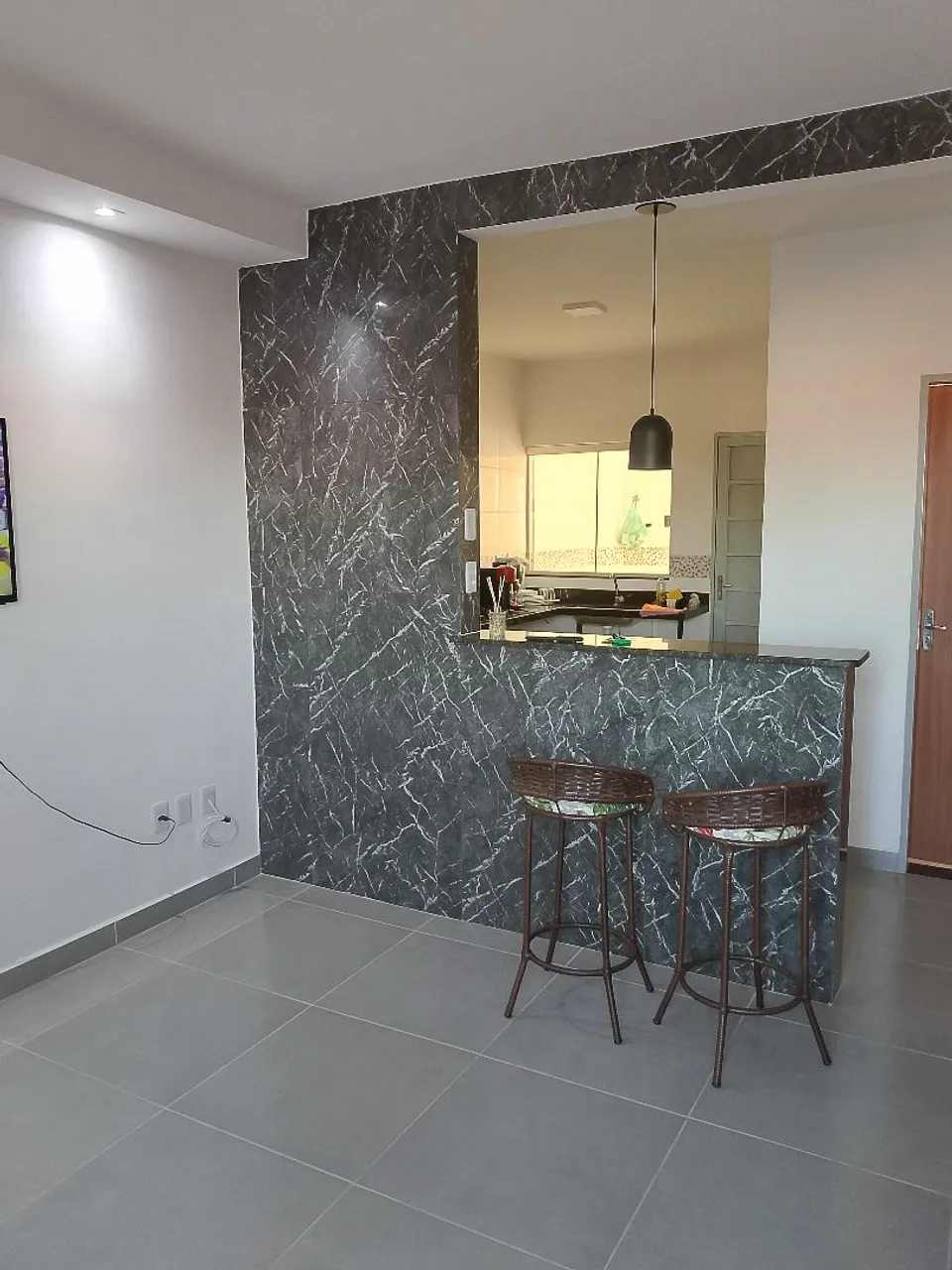 Apartamento avenida comercial
