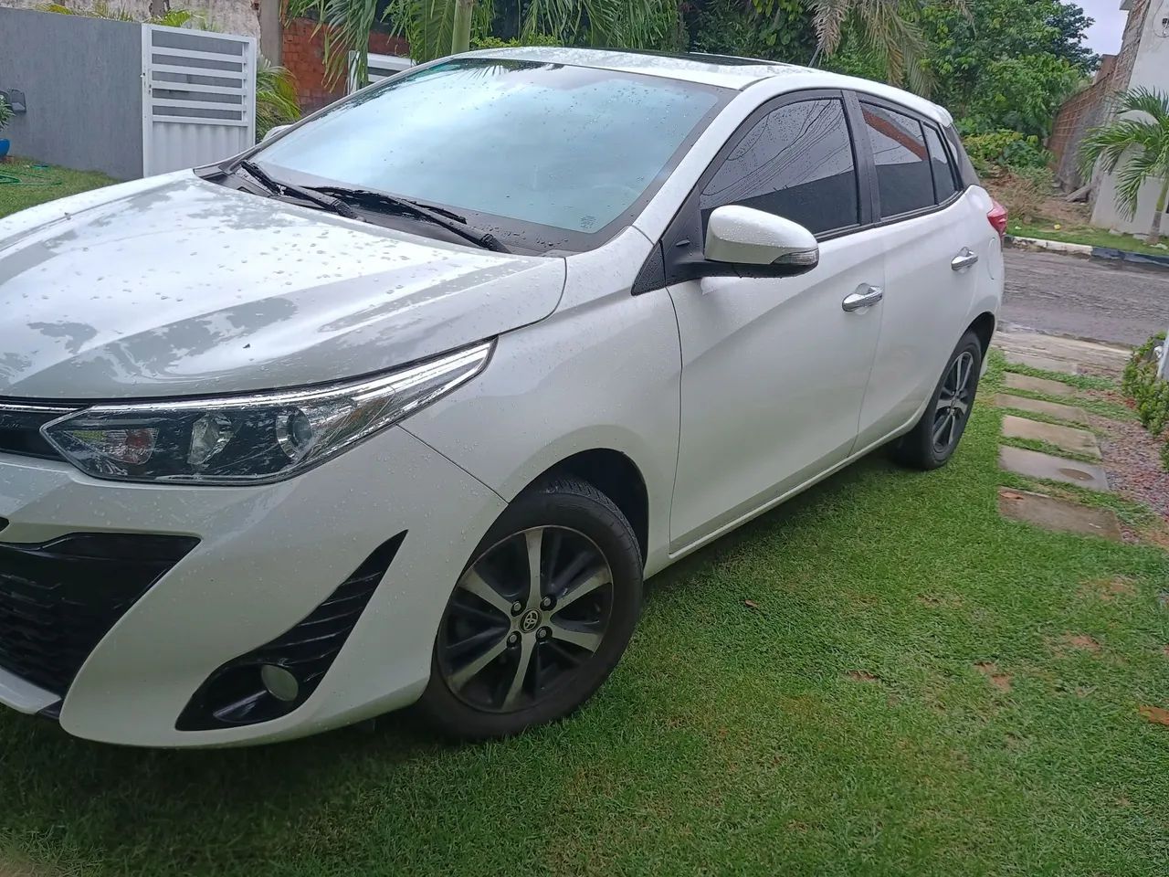 Toita XLS com teto solar ... * - Foto 2