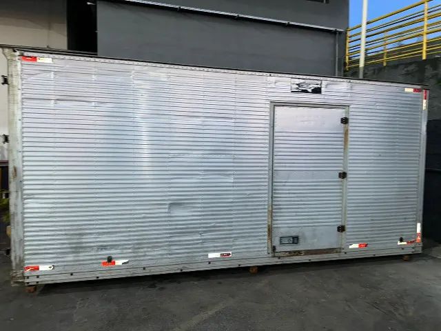 Medidas Bau alumínio : 5,20 x 2,50 x 2,80 altura - Foto 3