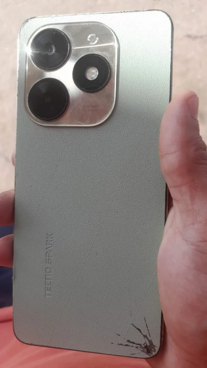 Vendo esse celular por apenas 450 reais