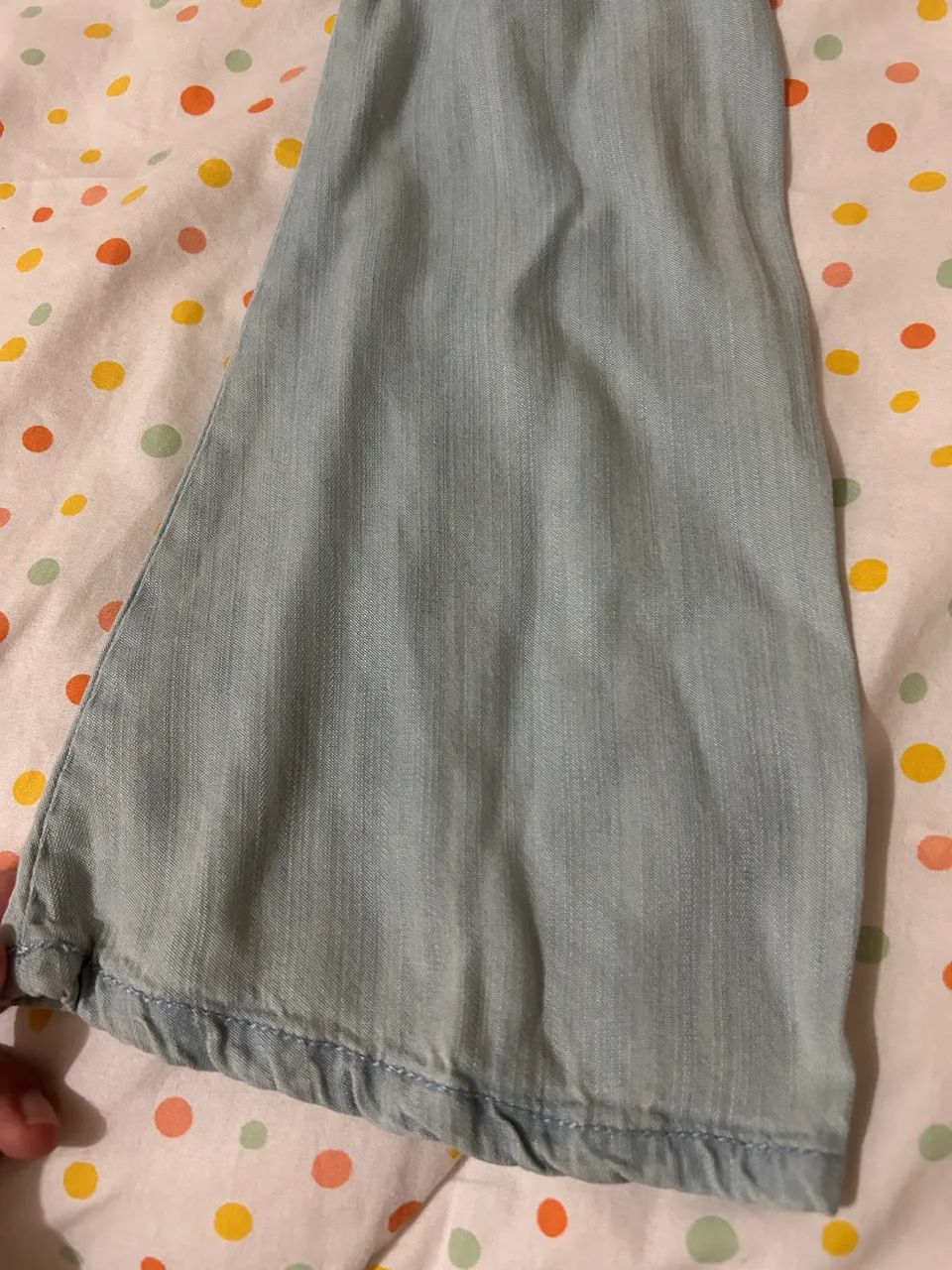 Cropped jeans estilo cigana com mangas flair  - Foto 3